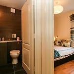 Fox's Retreat קזיק