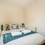 בית נופש Fox's Retreat קזיק